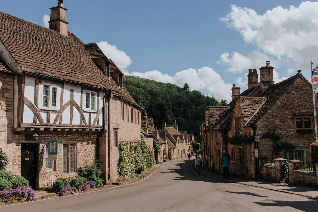 Visiting the Fairytale Cotswold Village of Castle Combe | ChelseaDinen.com