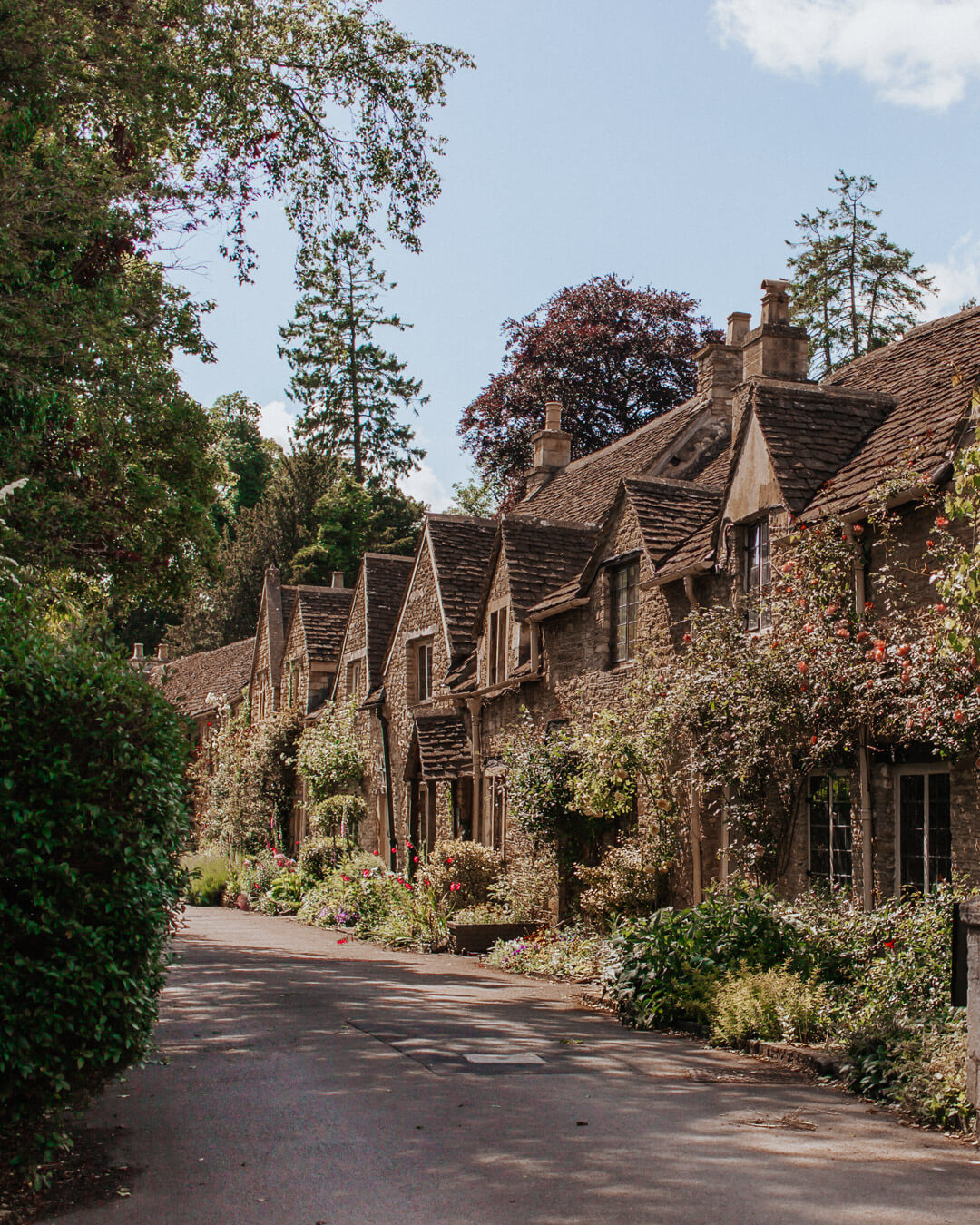 Visiting the Fairytale Cotswold Village of Castle Combe | ChelseaDinen.com